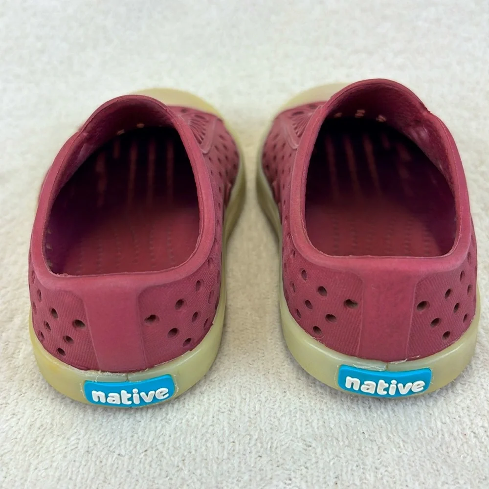 NATIVE Jefferson Glow In The Dark Slip On Shoes Purple Size 4